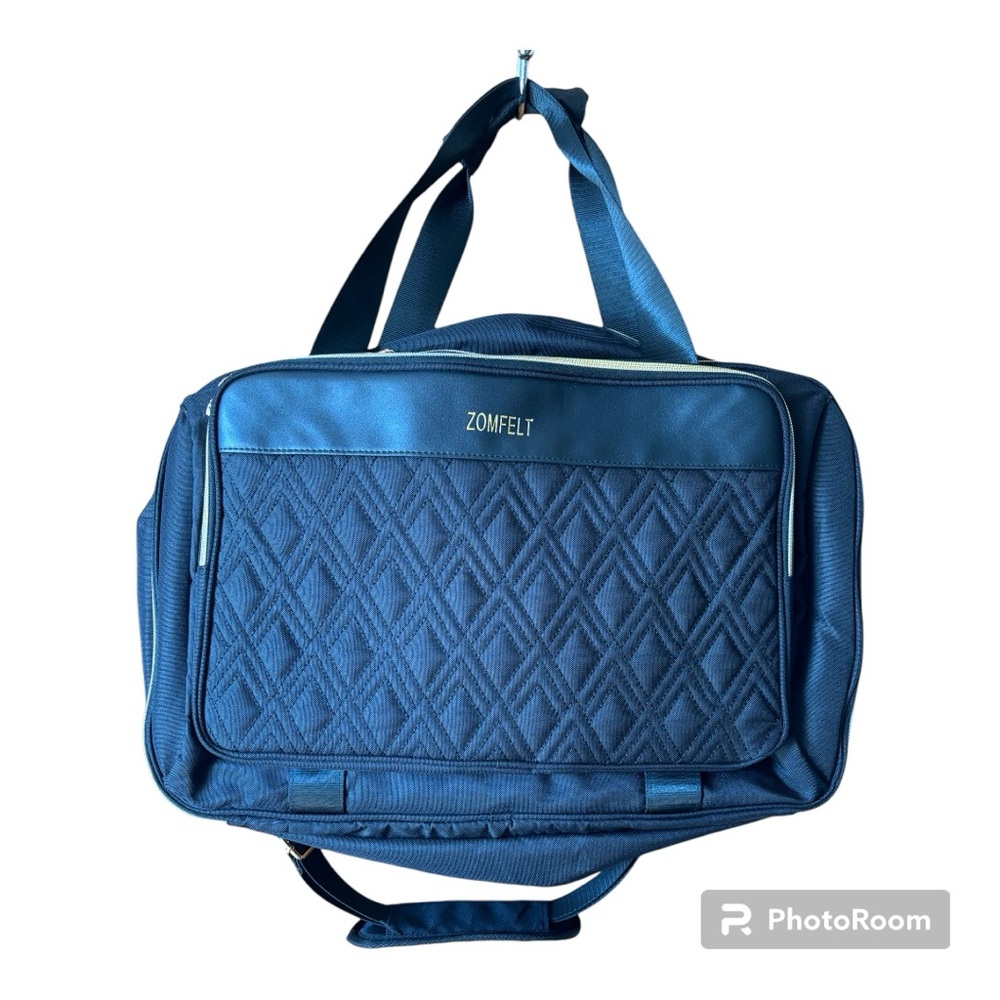 Stylish weekender bag